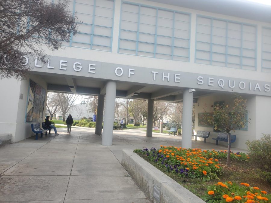 Photo of the College of The Sequoias entrance at the Sequoia building in front of campus. Taken on the first day of the semester.