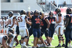 Giants Earn First Home Win Against College of the Redwoods