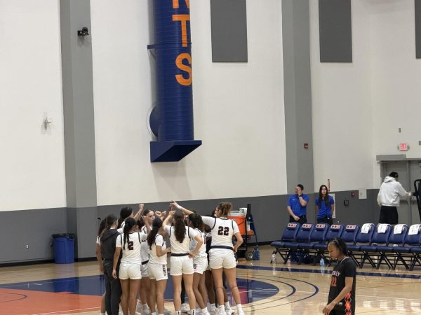 Women’s Basketball: Giants Dominate 88–59