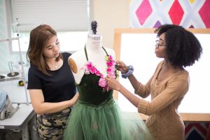 What do COS students wear?